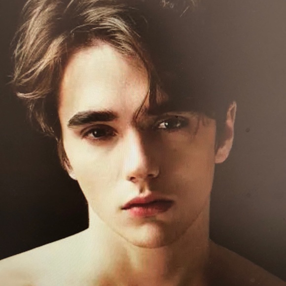 Meet your Posher, Mamie - Picture 1 of 1